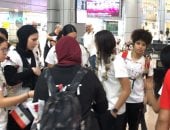 وسط فرحة عارمة..استقبال حافل لبعثة منتخب ناشئات كرة اليد بمطار القاهرة