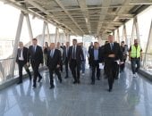 وزير النقل ونظيره المجري يتفقدان منظومة النقل الذكي بالعاصمة الجديدة 