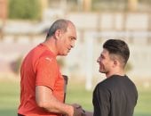 إسلام عيسى يظهر فى مران سيراميكا استعدادا للموسم الجديد