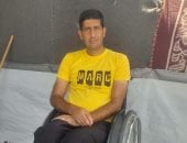 "خسر طفله أمير وبقى أسيرا لإصابته".. أحمد شاهين يصارع منذ عامين ونصف مضاعفات إصابته بمرض النخاع الشوكى فى غزة.. الألم لم يتوقف منذ إصابة الأب الفلسطيني.. وينتظر فرصة للعلاج خارج القطاع لإنقاذ ما تبقى من صحته