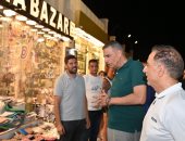 محافظ جنوب سيناء يجري جولة تفقدية لمنطقة السوق التجاري القديم بشرم الشيخ.. صور