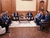 وزير الشباب يبحث مع محافظ جنوب سيناء استكمال تطوير المنشآت الرياضية