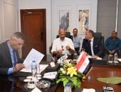 محافظ جنوب سيناء يلتقى المستثمرين السياحيين ويبحث حلول تذليل المعوقات
