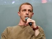 جيريمي سترونج عاش بلكنة بولندية لمدة 7 أشهر استعدادًا لدور جديد
