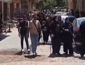 وجع واحد.. أهالى ضحايا جريمة 15 مايو وانفجار أرابيلا بلازا أمام مشرحة زينهم 