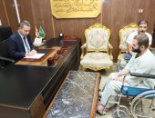 محافظ المنوفية يأمر بصرف مساعدة مالية عاجلة وتوفير أدوية لحالة مرضية من ذوي الهمم