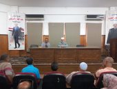 رئيس سوهاج الأزهرية يعقد اجتماعًا مع رؤساء لجان الثانوية قبل امتحانات الدور الثاني