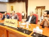 محافظ المنيا: «الحوار والمكاشفة وتبادل الرؤى» وسائل لبناء رأي عام واع