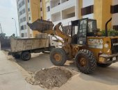 محافظ الإسماعيلية يتابع رفع 50 طن مخلفات وتركيب 105 كشافات.. صور 