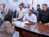 محافظ سوهاج يوجه بفحص ودراسة مطالب المواطنين