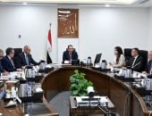 رئيس الوزراء يتابع الموقف التنفيذى لمشروعات مياه الشرب والصرف الصحى بأسوان
