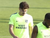 استبعاد ألفاريز من أولى مباريات أتلتيكو مدريد بالليجا بسبب برشلونة