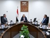 رئيس الوزراء يستعرض مقترح تنفيذ مبادرة «القرية المنتجة» لتعزيز التنمية المستدامة