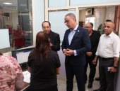 محافظ الجيزة يتابع انتظام العمل بالمركز التكنولوجى بحى جنوب