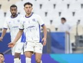 حمدي فتحي أساسيا فى مباراة لوسيل ضد الوكرة بالدوري القطري