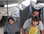 من تحت الأنقاض إلى خيمة بالية.. شروق تنجو بأعجوبة بعد استهداف منزلها وإنقاذ طفلتها من رحمها داخل غزة.. الألم يطارد أطفالها الثلاثة بشظايا ما زالت في أجسادهم.. وسط عجز الأسرة عن توفير العلاج ومواجهة قسوة الحياة
