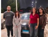 ضبط المتهم بالسير بسيارة بها فتيات يجلسن على النوافذ  
