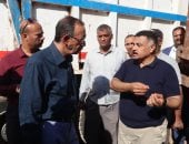 محافظ سوهاج يتفقد الحملة الميكانيكية بمدينة البلينا ويؤكد على جاهزية المعدات