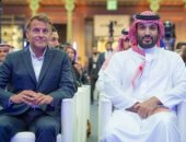 ولى العهد السعودى وماكرون يتوجان الفائز فى كأس الرياضات الإلكترونية بباريس