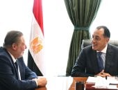 رئيس الوزراء يلتقي محافظ البنك المركزي لمتابعة التنسيق المشترك في الملفات الاقتصادية