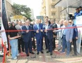 محافظ القاهرة يفتتح سوق اليوم الواحد بحي وسط بتخفيضات تصل لـ 20%