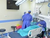 11 عملية عيون بالمجان للأسر الأولى بالرعاية فى أسوان