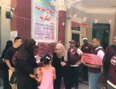 تحت رعاية التحالف الوطنى.. مؤسسة أبو العينين توزع حلوى المولد على ذوى الهمم ومرضى الأورام.. صور