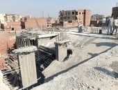 إزالة أعمال بناء مخالف بعقار بالقطاع الجنوبى فى حى الهرم.. صور