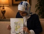 "سامية".. حكاية موهبة فنية طورتها بالدراسة وتعليم الأطفال الفن التشكيلي.. صور