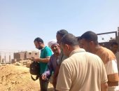 لجنة هندسية تبحث أسباب مشكلة تصدع منازل نجع السايح بالبصيلية