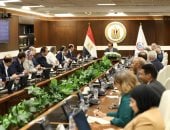 وزير الصحة يترأس الاجتماع الدوري لقيادات الوزارة لمتابعة سير العمل