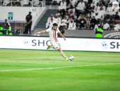 تريزيجيه يعود للتشكيل الاساسى فى مباراة الخليج ضد الرياض