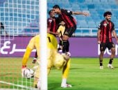 استبعاد تريزيجيه .. التشكيل الرسمي لمباراة الأهلي ضد الرياض بالدوري السعودي