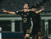 أشرف بن شرقى يتقدم بالهدف الأول للأهلى فى شباك زد