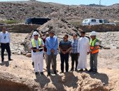 محافظ جنوب سيناء يتفقد خط الطرد بمدينة دهب ويوجه بتنفيذ خط صرف صحى جديد