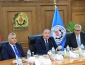 وزير التعليم العالى يوجه الجامعات بالاستعداد المبكر للعام الدراسي الجديد 