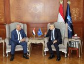 قناة السويس تنتعش ملاحيا.. ونشاط مكثف لرئيس الهيئة وسط نفى حكومى رهنها