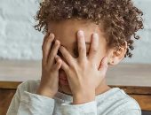 قلق الانفصال عند الأطفال.. 5 خطوات تساعد ابنك على تقبل البعد عنك