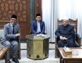 شيخ الأزهر يستقبل السفير الإندونيسي بالقاهرة لبحث سبل تعزيز التعاون المشترك