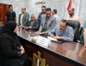 محافظ سوهاج يوجه بسرعة الاستجابة لمطالب المواطنين