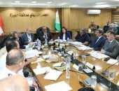 محافظ الجيزة يوجه بتكثيف الرقابة على الأسواق وتوسيع معارض السلع المخفضة