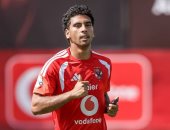 كباكا يشارك تدريجيا في تدريب الأهلي بعد التعافى من آلام الأمامية