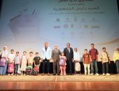 محافظ الغربية يشهد تسليم الحقائب والأدوات والمستلزمات للطلاب الأولى بالرعاية