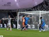 الهلال يحافظ على صدارة الدوري السعودي بهدفين في مرمى الشباب