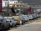 طوابير البنزين تضرب شوارع العراق بسبب شح البترول وتراجع واردات مضيق هرمز