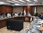 محافظ الجيزة يعقد اجتماعا موسعا مع رؤساء المراكز لبحث موقف تقنين أراضى الدولة