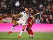 روما يقلب الطاولة على أتالانتا ويحقق فوزه الثالث في الدوري الإيطالي