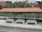 الهيئة القومية لسكك حديد مصر تكشف حقيقة مستوى مقاعد المحطات.. صور