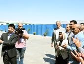 رئيس الوزراء يفتتح مصنعا لإنتاج خيوط البوليستر باستثمارات 10 ملايين دولار