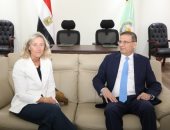 وزير الزراعة يتابع مع الوكالة الإيطالية مستجدات المشروعات المشتركة